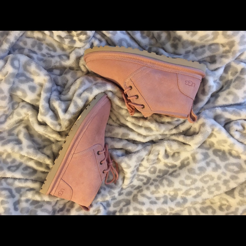 Men’s Ugg Boots (Size 9) - Picture 3 of 7